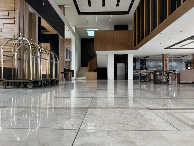 ESCALA TAGAYTAY 78643y4